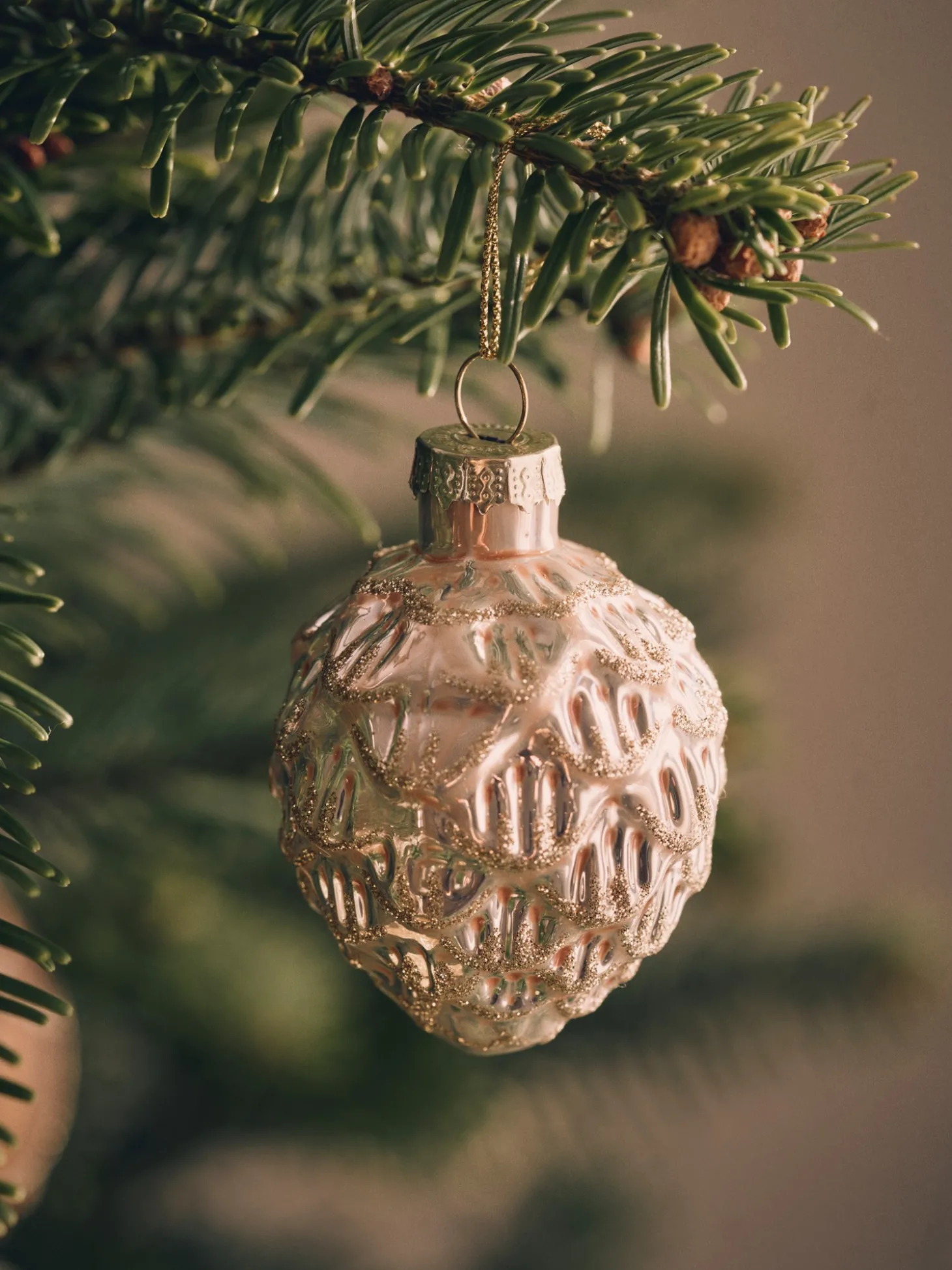 Juleophæng Med Fyrrekogle