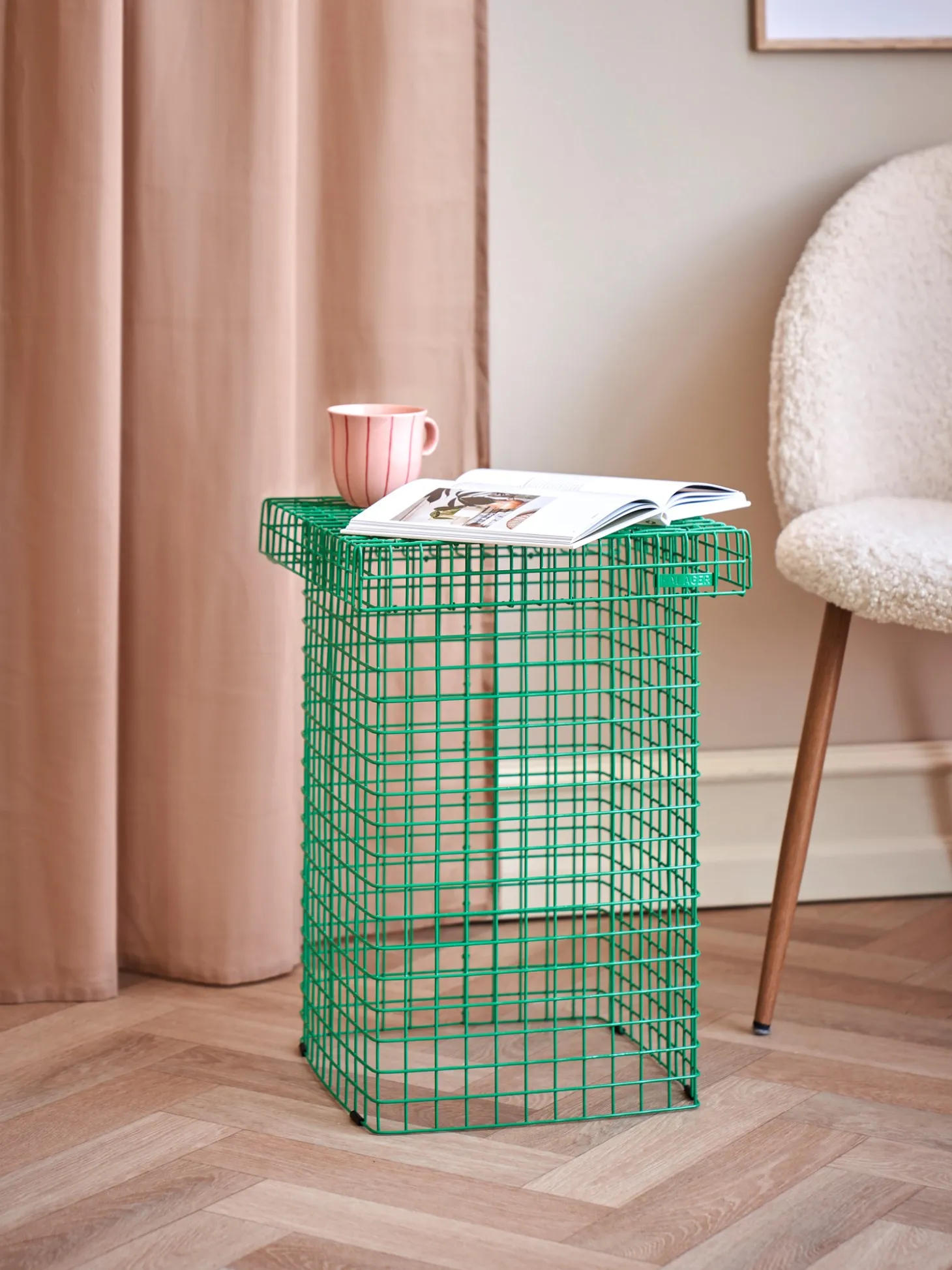 WIRE STOOL Stol